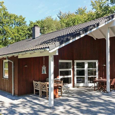 6 Person Holiday Home In Hadsund Odde Oda fotoğraf